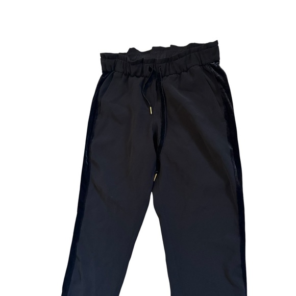 lululemon On the Fly Jogger with Velvet Stripe in Black Sz 6 - Picture 4 of 10